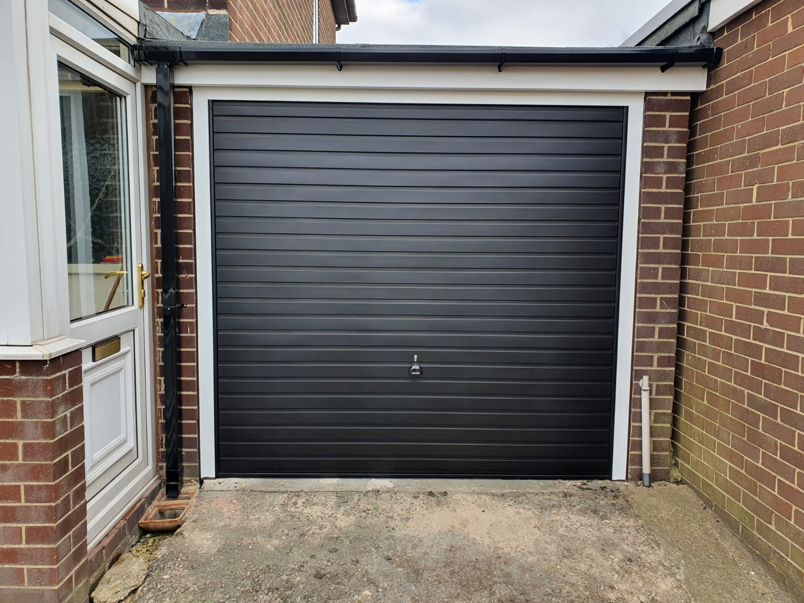 UP & OVER Garage doors- <b>FREE fitting / FREE frame</b>